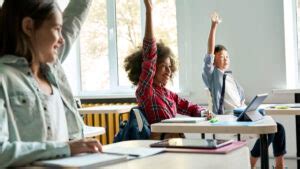 Most heartwarming teacher stories and ways teachers show up fo.
